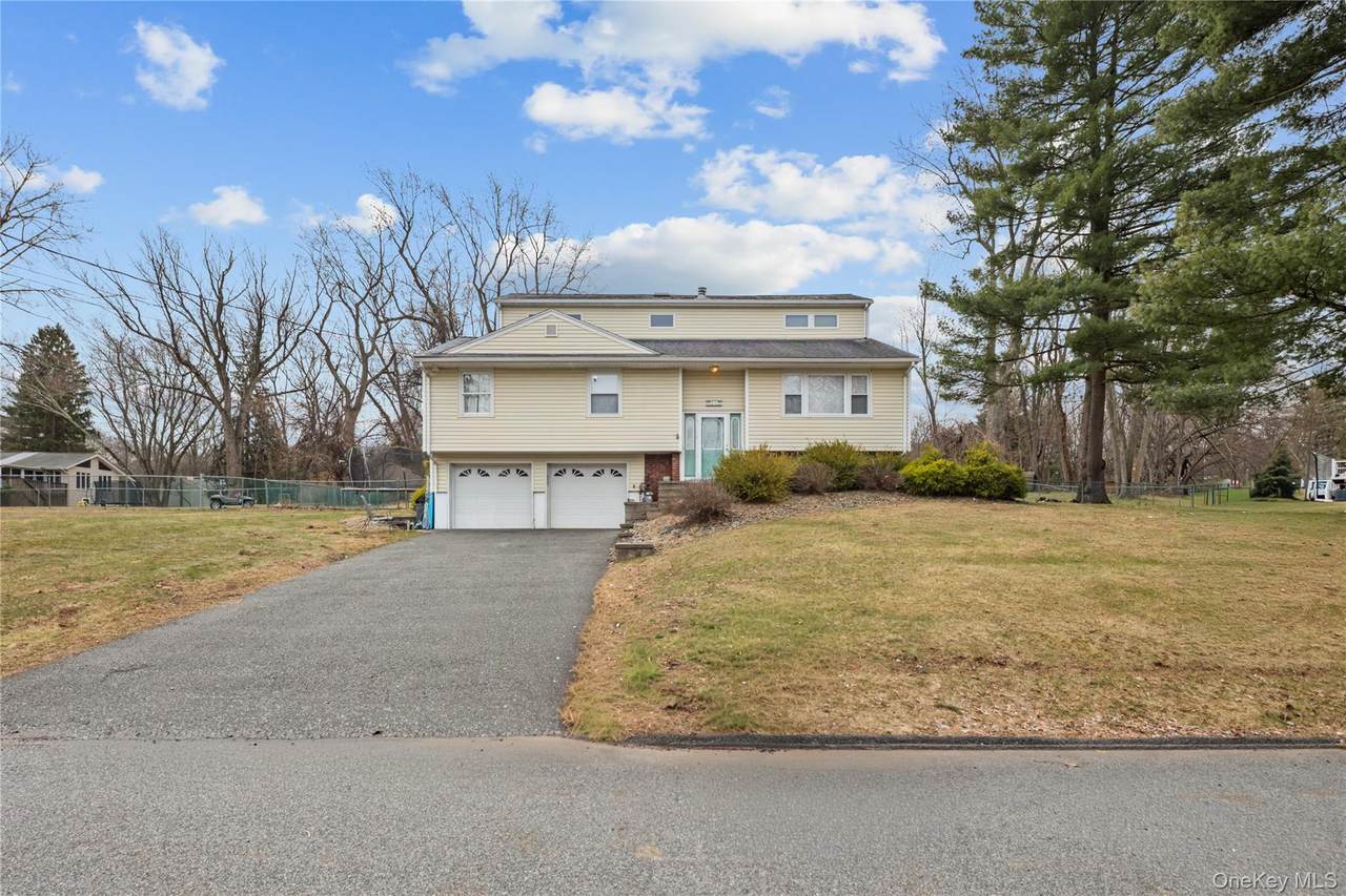 11 Castle Drive - Photo 1