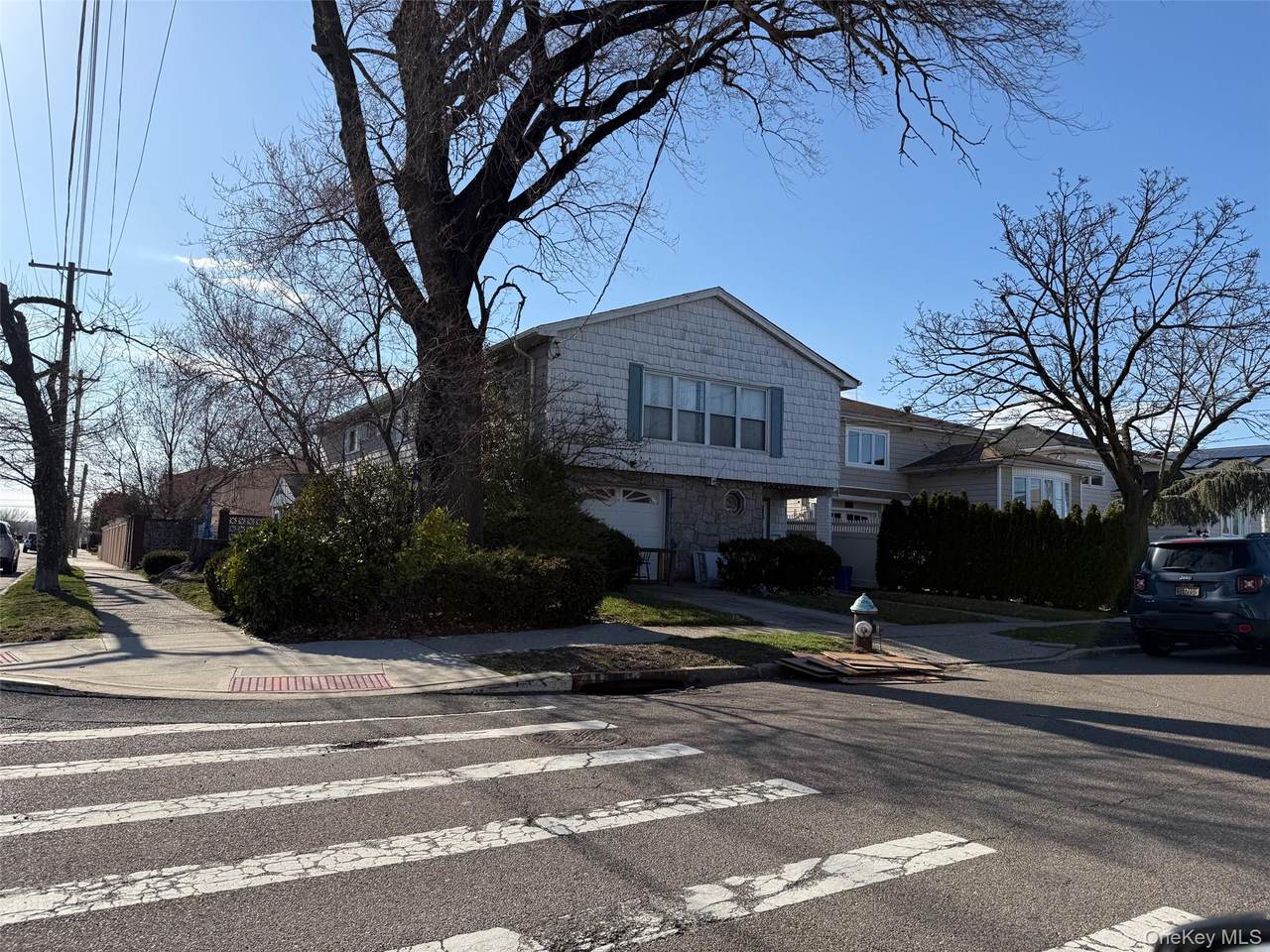160-52 88th Street - Photo 1