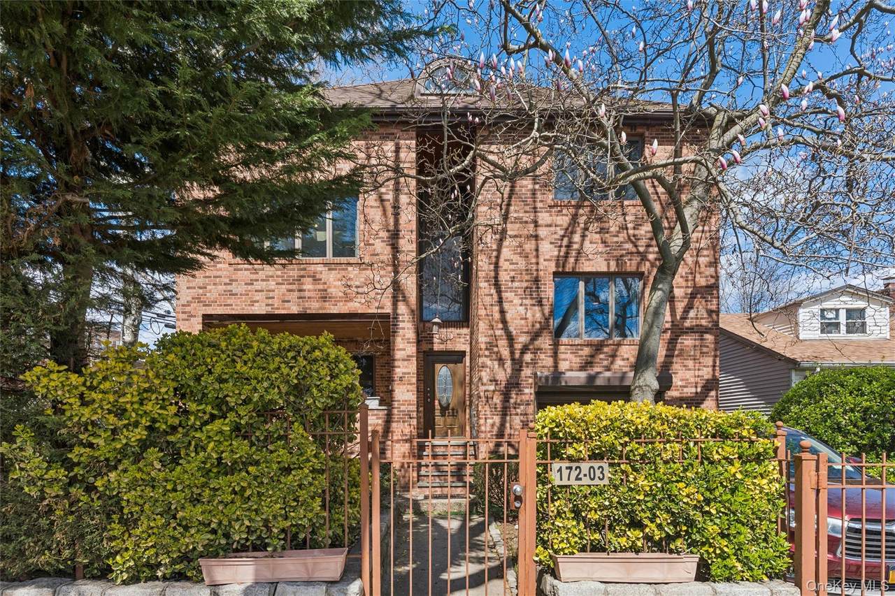 17203 35th Avenue - Photo 1