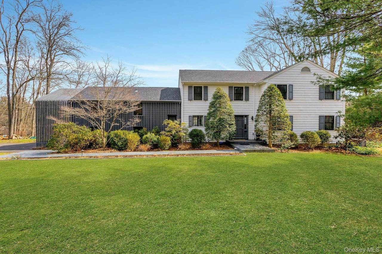 83 Burning Tree Rd - Photo 1