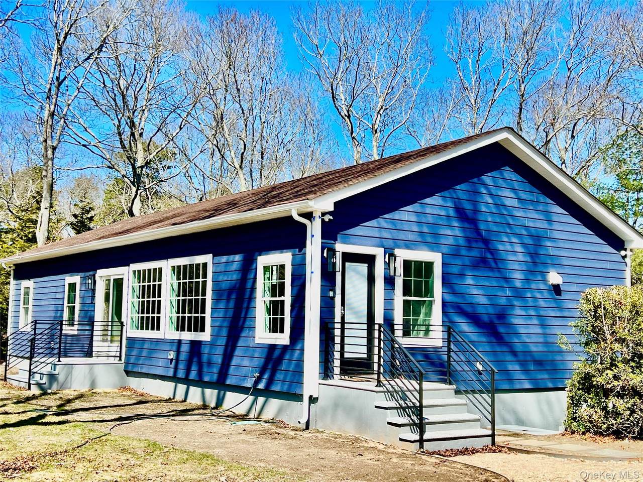 38 Railroad Avenue - Photo 1
