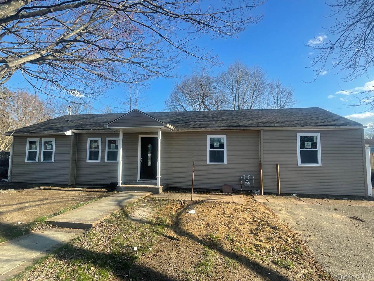 54 Ash Street - Photo 1