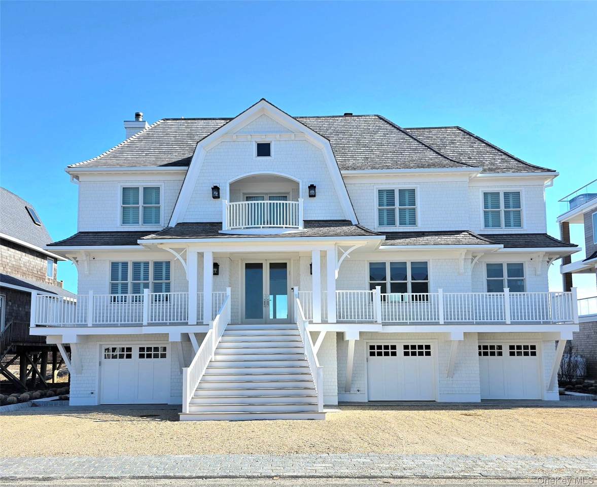 785 Dune Road - Photo 1