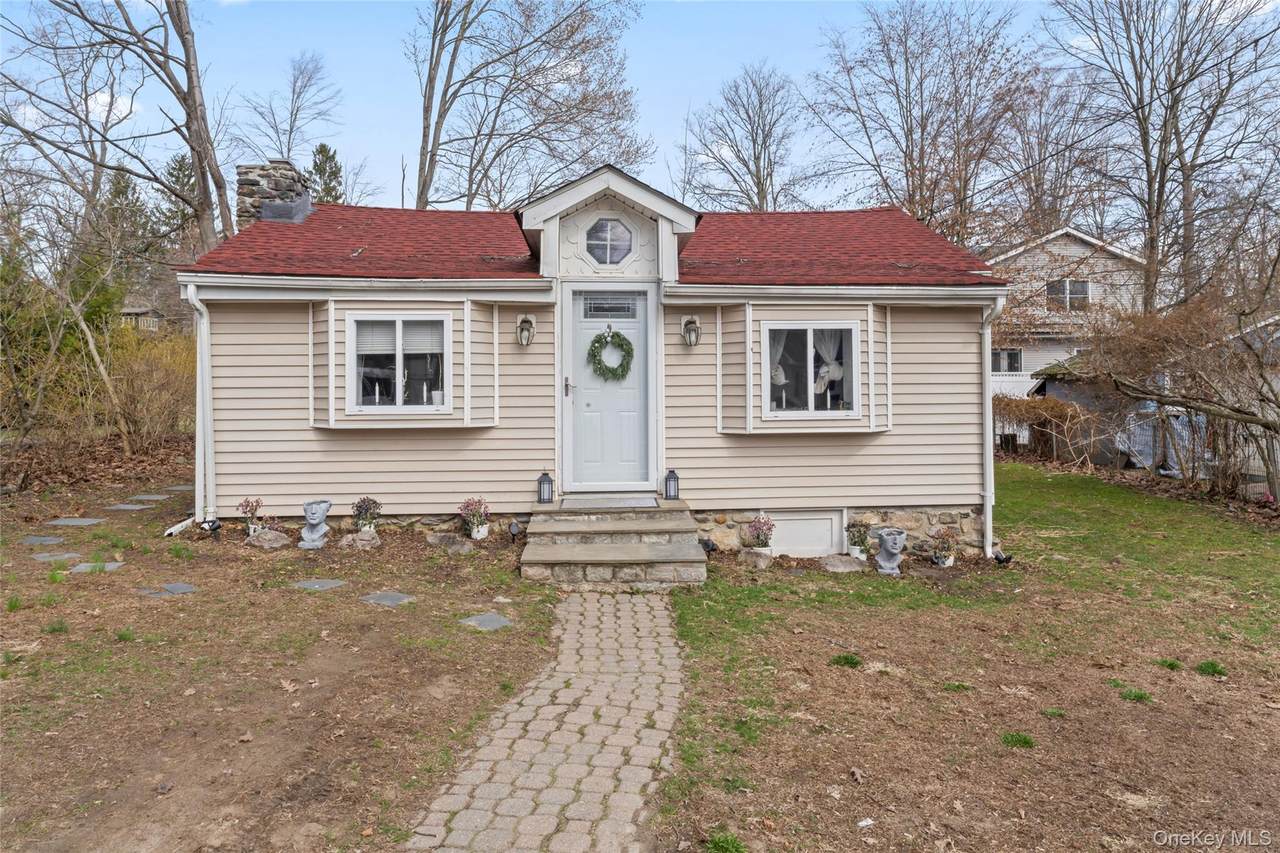 32 Forest Lane - Photo 1