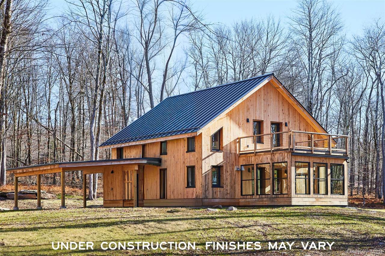 15 Manor Falls Drive - Photo 1