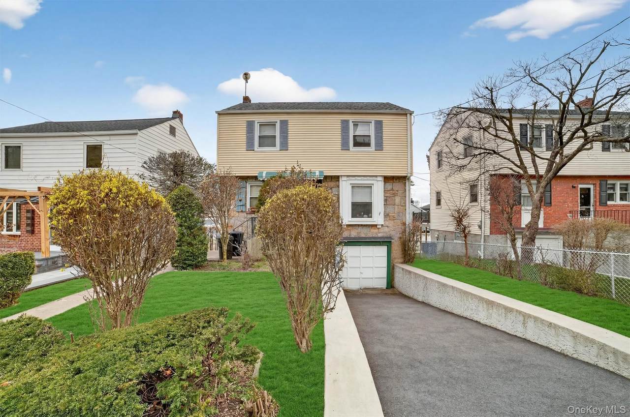 65 Hillview Avenue - Photo 1