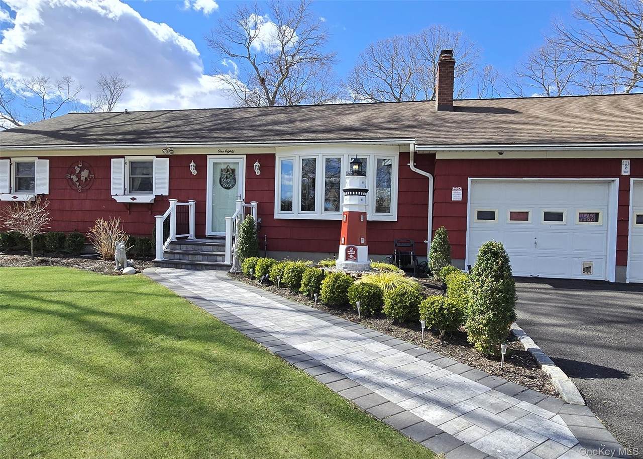 180 Carroll Avenue - Photo 1
