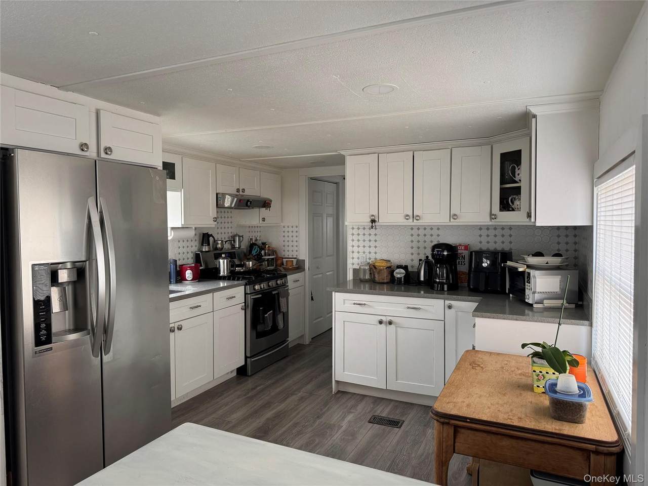 37 Hubbard Avenue - Photo 1