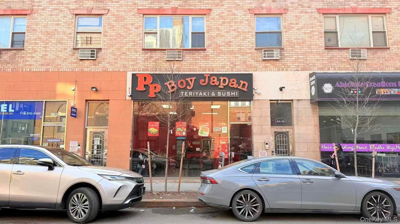 9022 161st Street - Photo 1