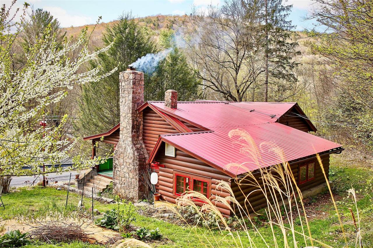 263 Sundown Road - Photo 1