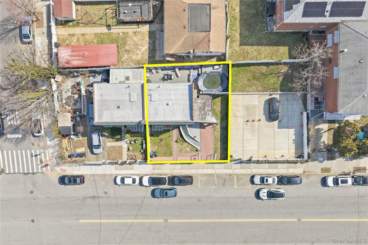 2866 Dewey Avenue - Photo 1
