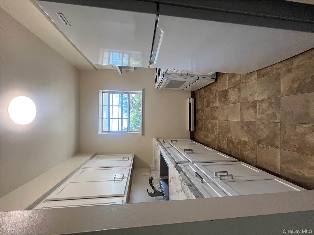 33 Oak Street - Photo 1
