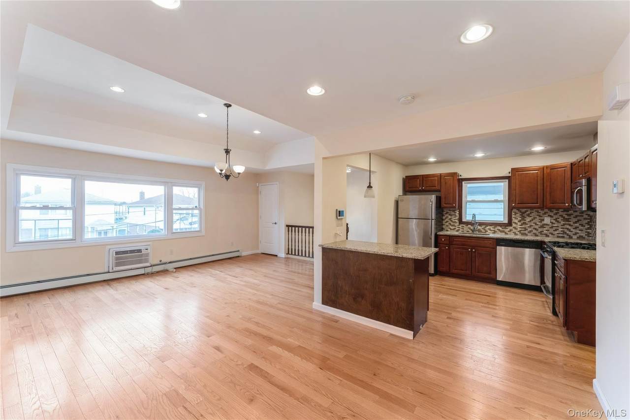 https://bt-photos.global.ssl.fastly.net/wpmls/1280_boomver_1_979967-1.jpg
