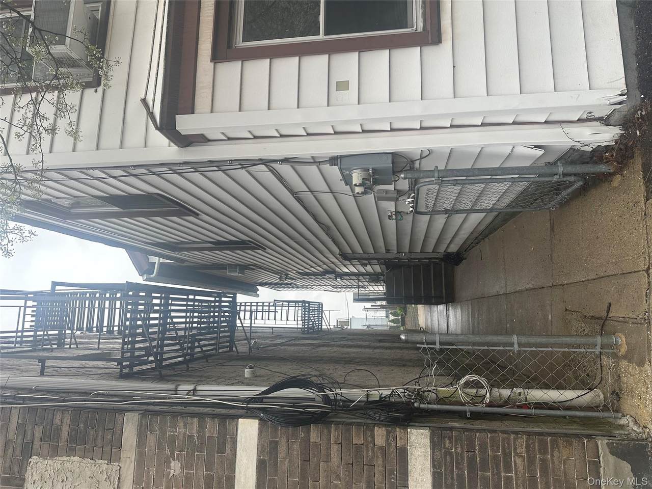 21 Drake Avenue - Photo 1