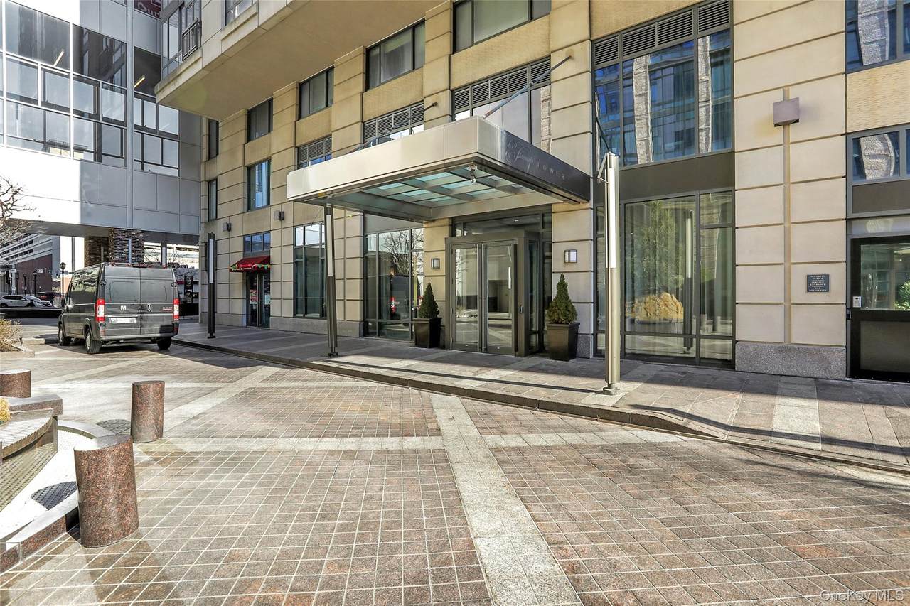 10 City Place - Photo 1