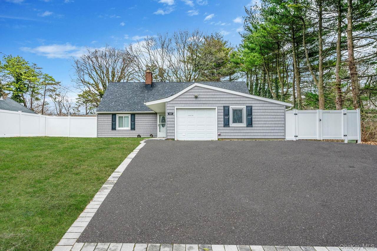 157 Serpentine Lane - Photo 1