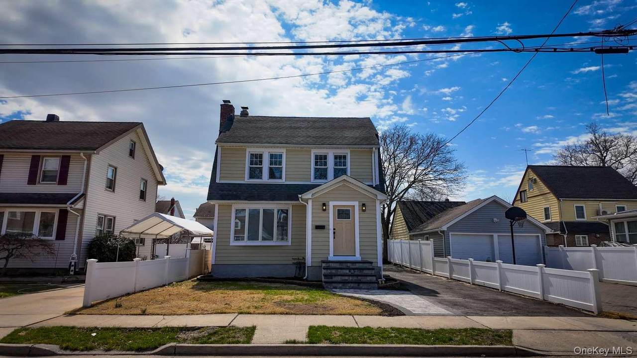 50 Saint Marks Place - Photo 1