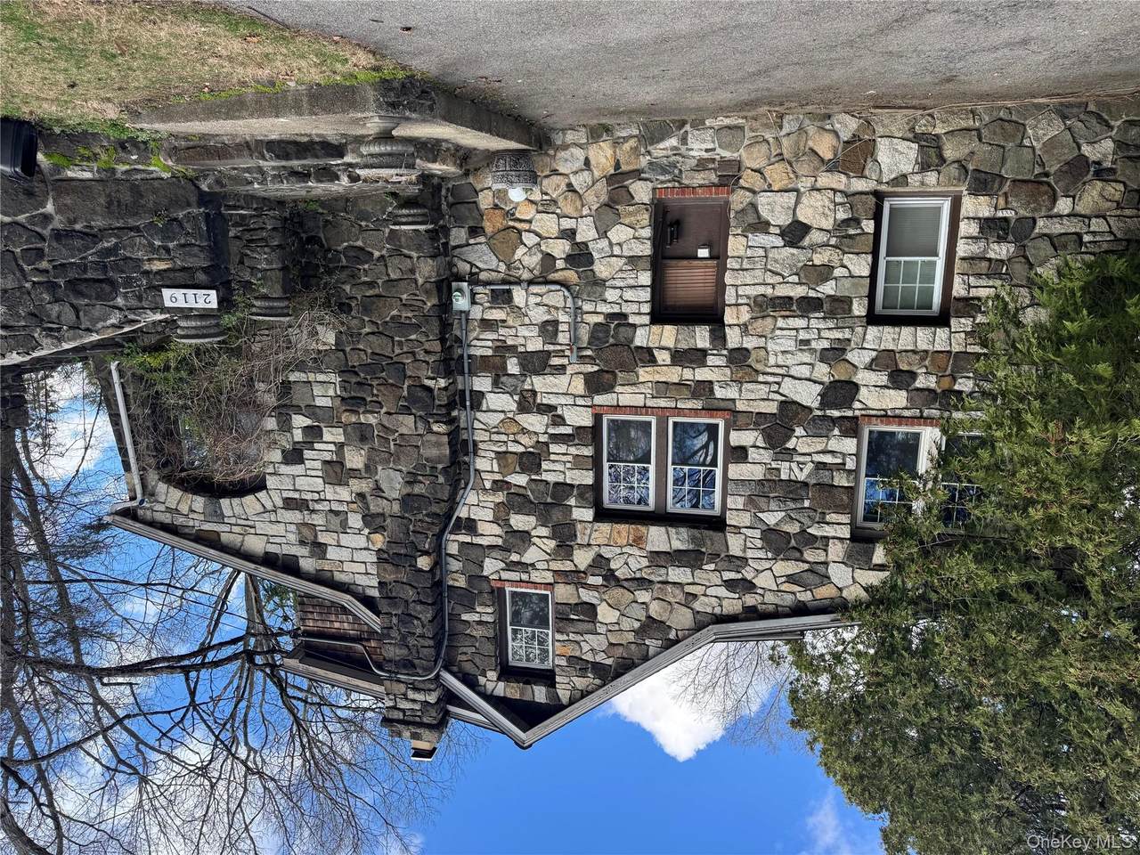 2119 Maple Avenue - Photo 1