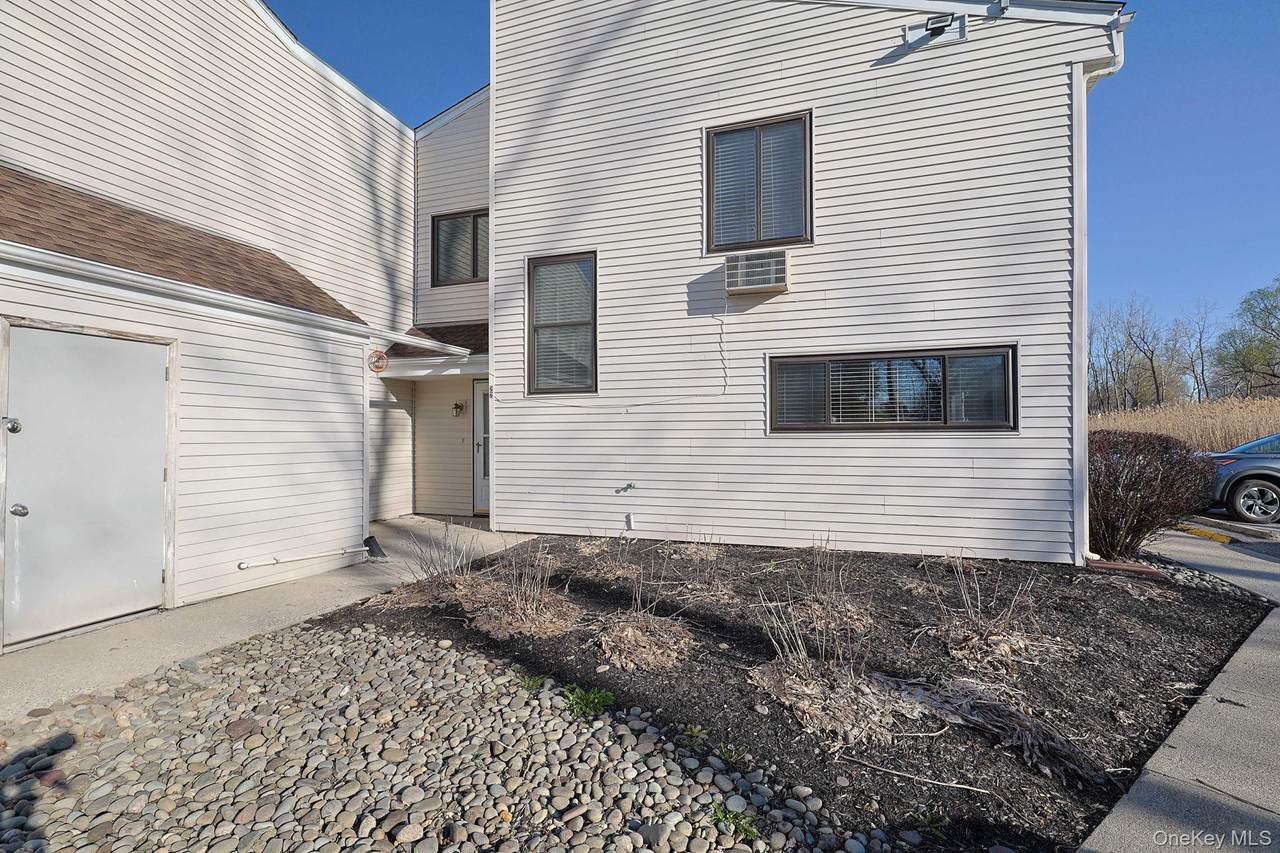 25 Pierces Road - Photo 1