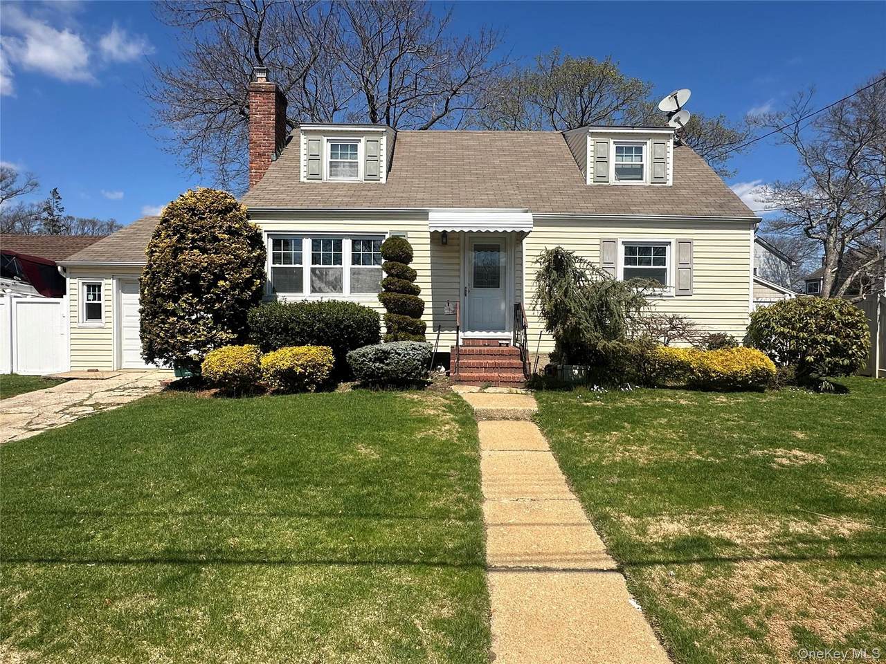 8 Garden Place - Photo 1