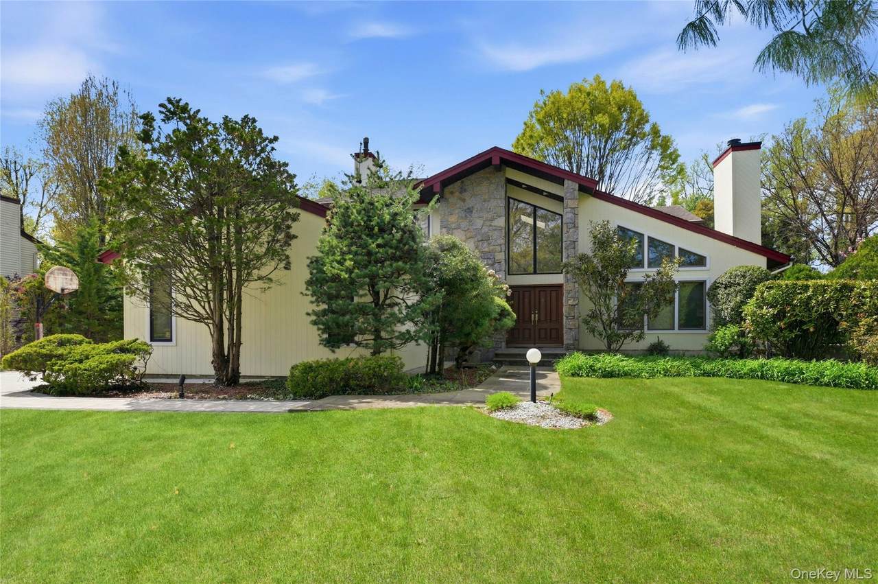 18 Aldgate Drive - Photo 1