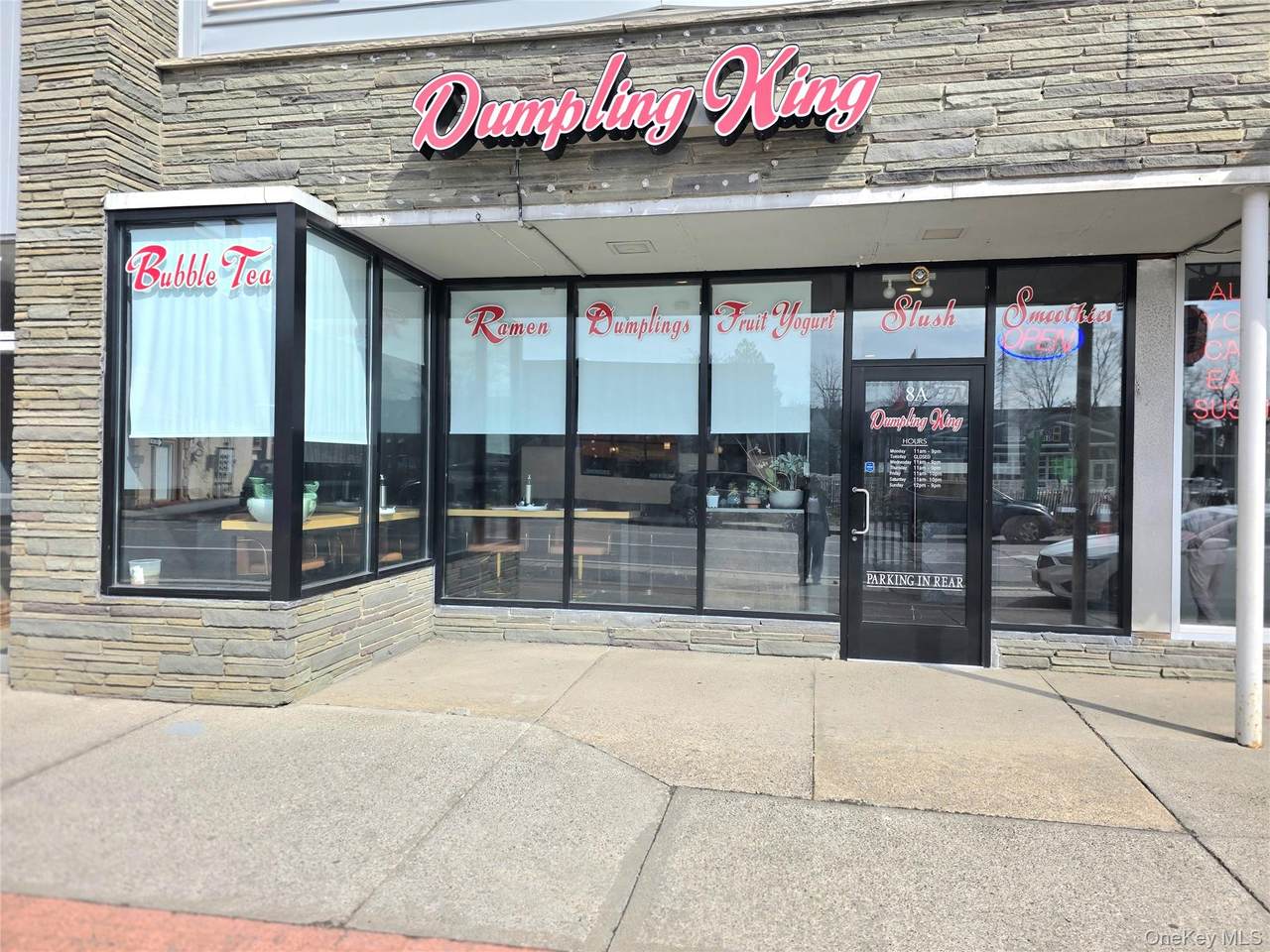 8 Raymond Avenue - Photo 1