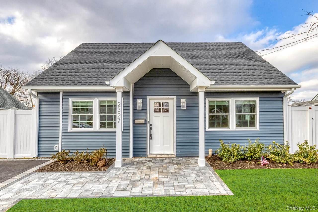 2327 Volante Place - Photo 1