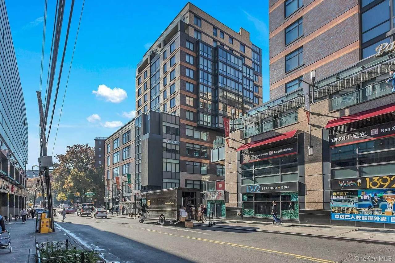 39-16 Prince Street - Photo 1