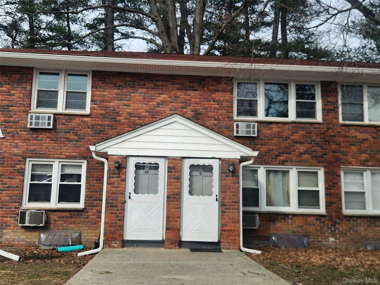 2710 South - Photo 1