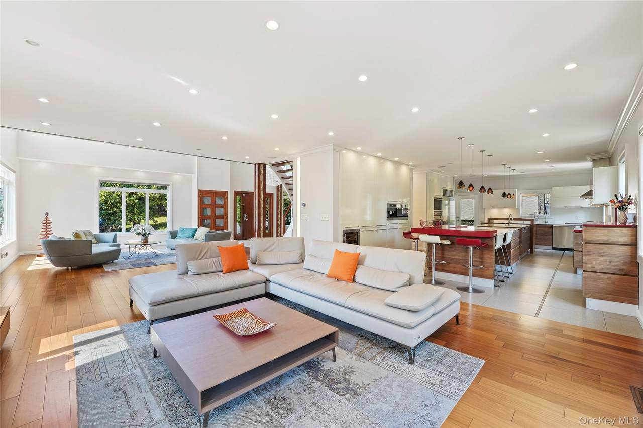 2 Hudson Street - Photo 1