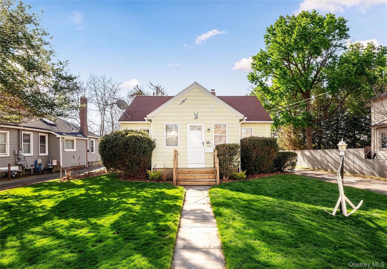 250 West Avenue - Photo 1