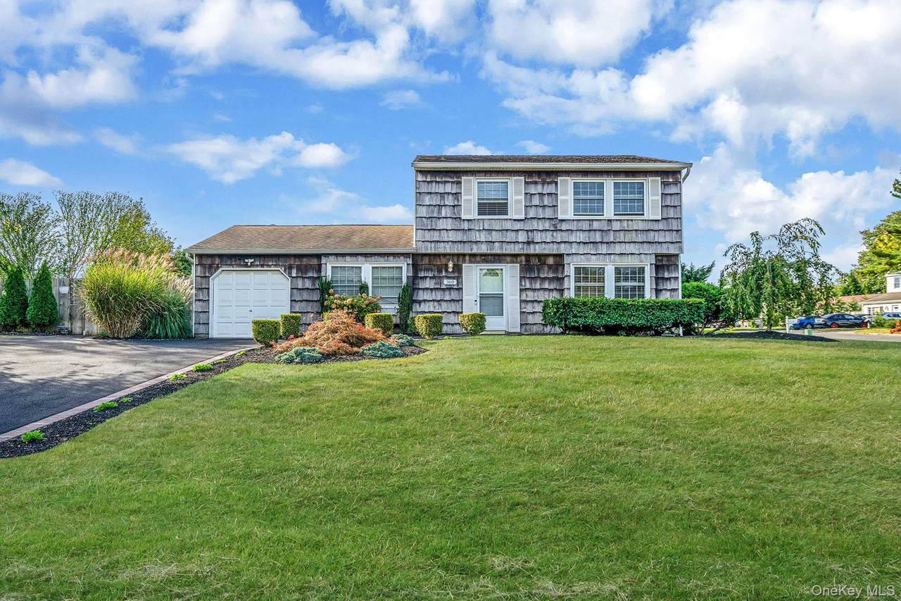 360 Woodside Avenue - Photo 1