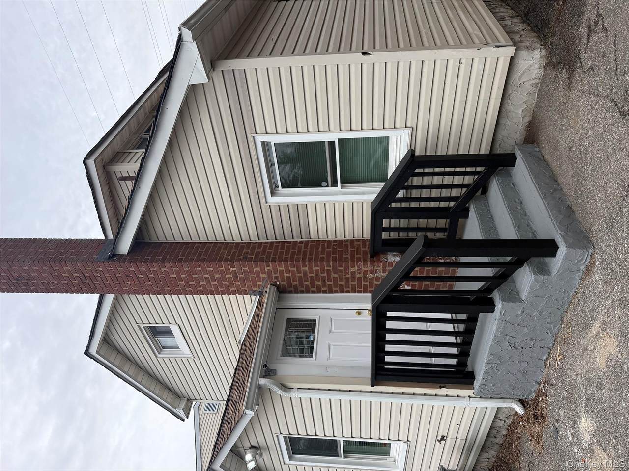 49 Railroad Avenue - Photo 1
