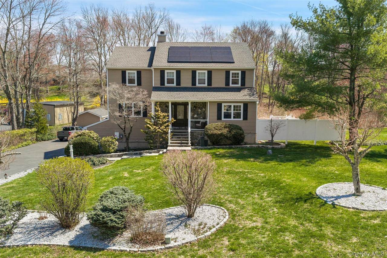 19 Peachtree Drive - Photo 1