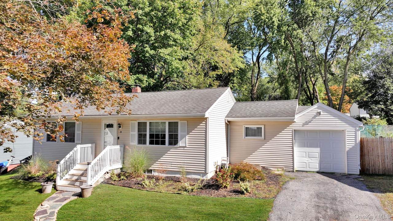 14 Dogwood Drive - Photo 1
