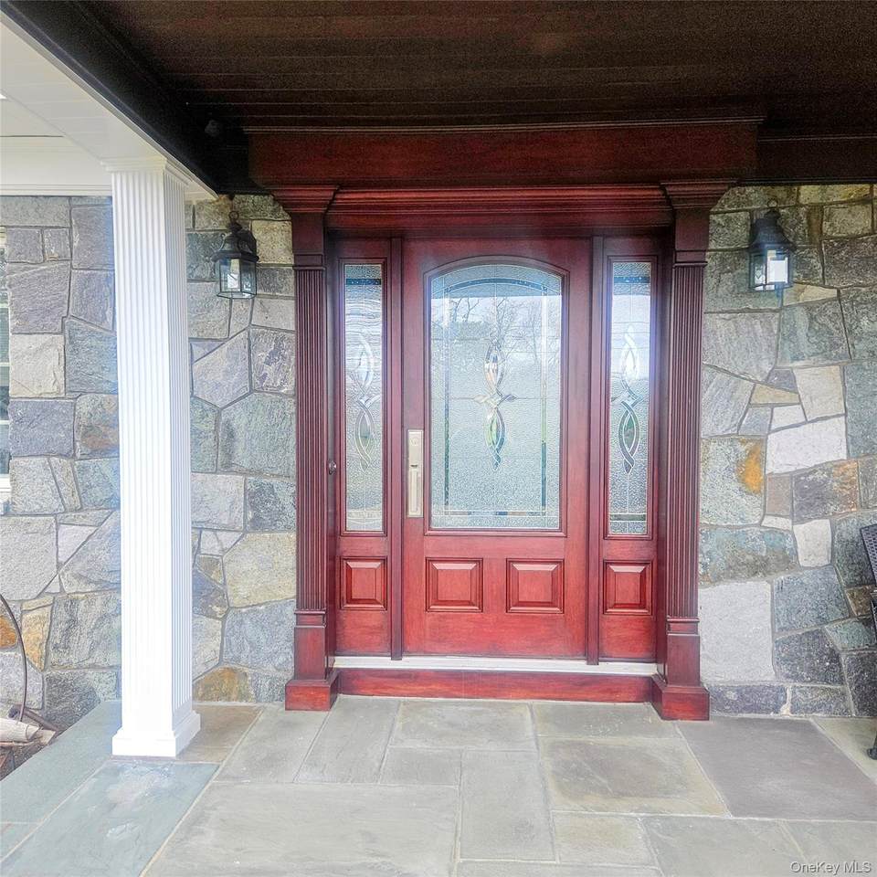 10 Foxwood Lane - Photo 1