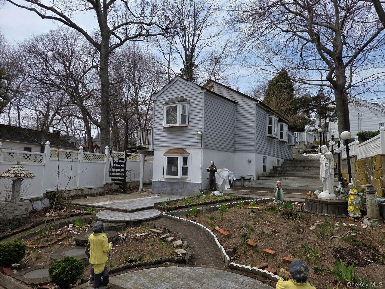 12 Dogwood Road - Photo 1
