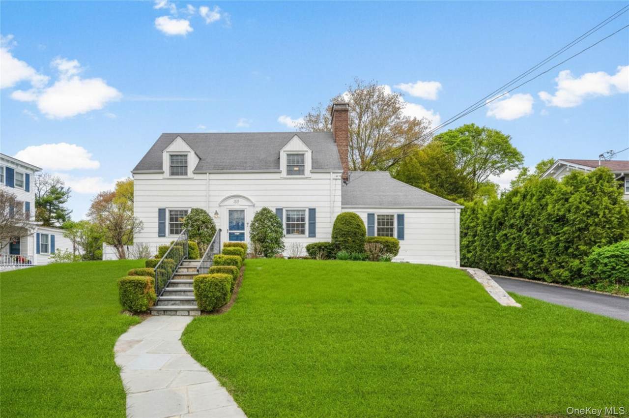 213 Barry Avenue - Photo 1