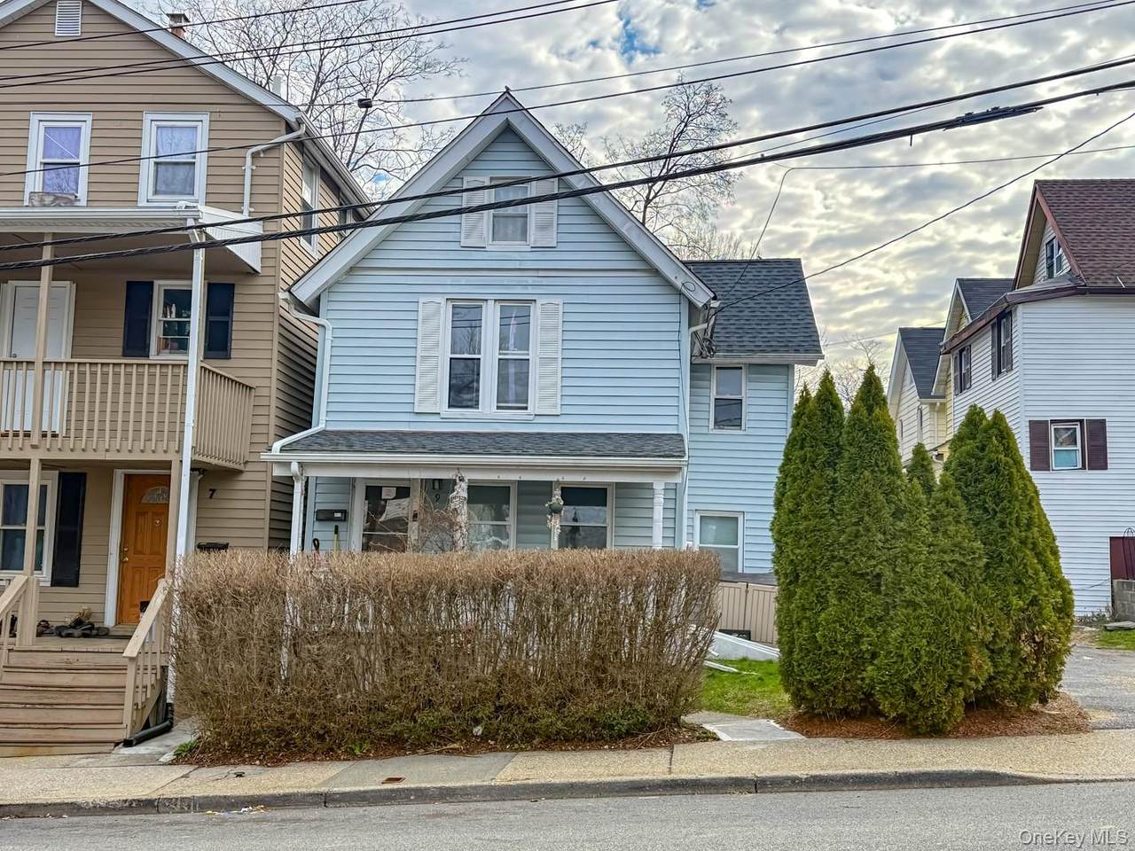 9 Armstrong Avenue - Photo 1