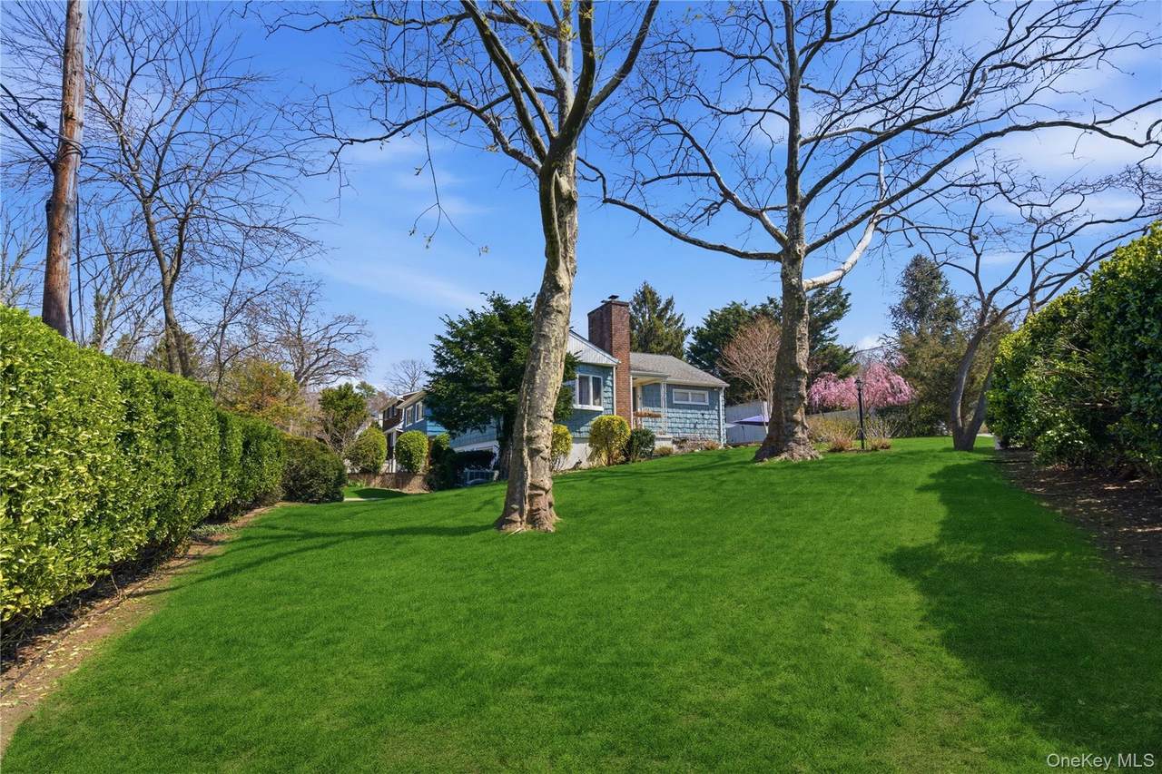 15 Bayard Avenue - Photo 1