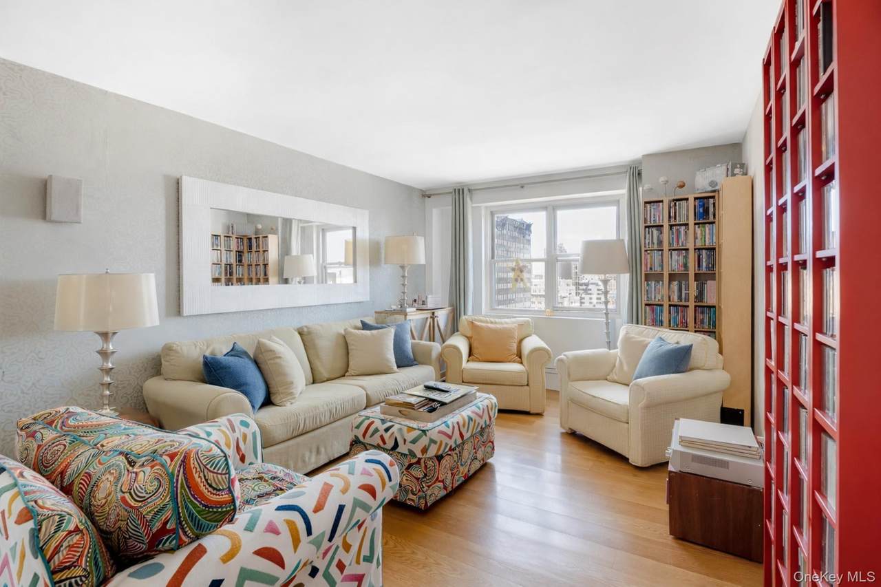 400 54th Street - Photo 1