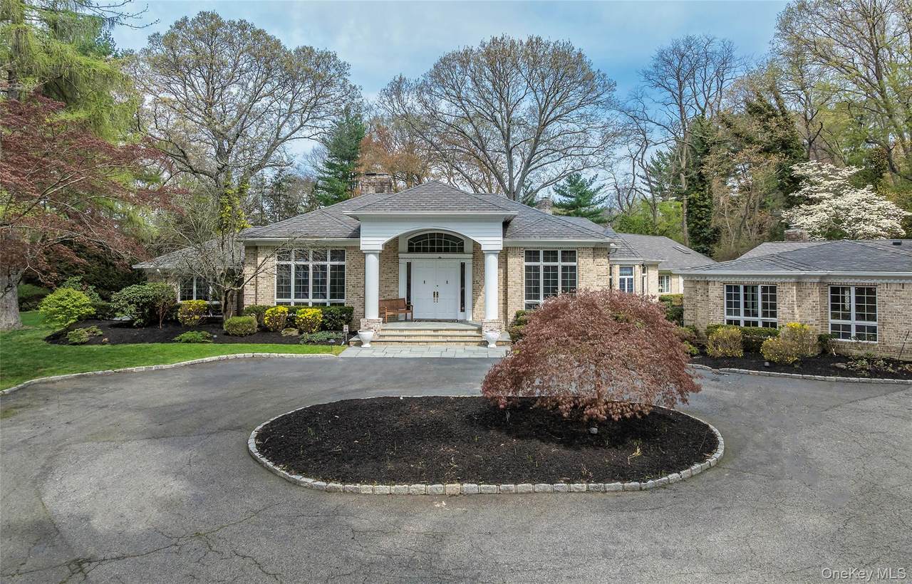 1095 Pine Valley Road - Photo 1