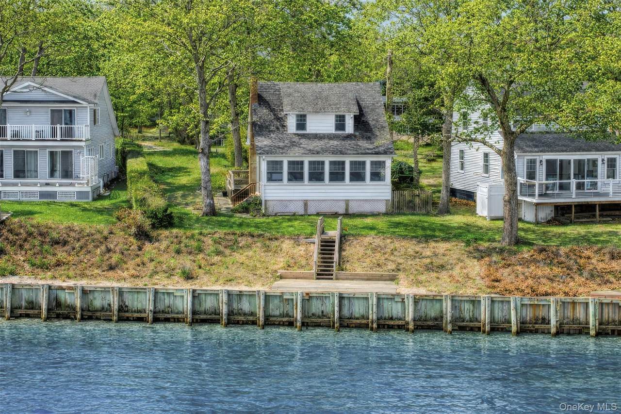 2662 Paradise Shores Road - Photo 1