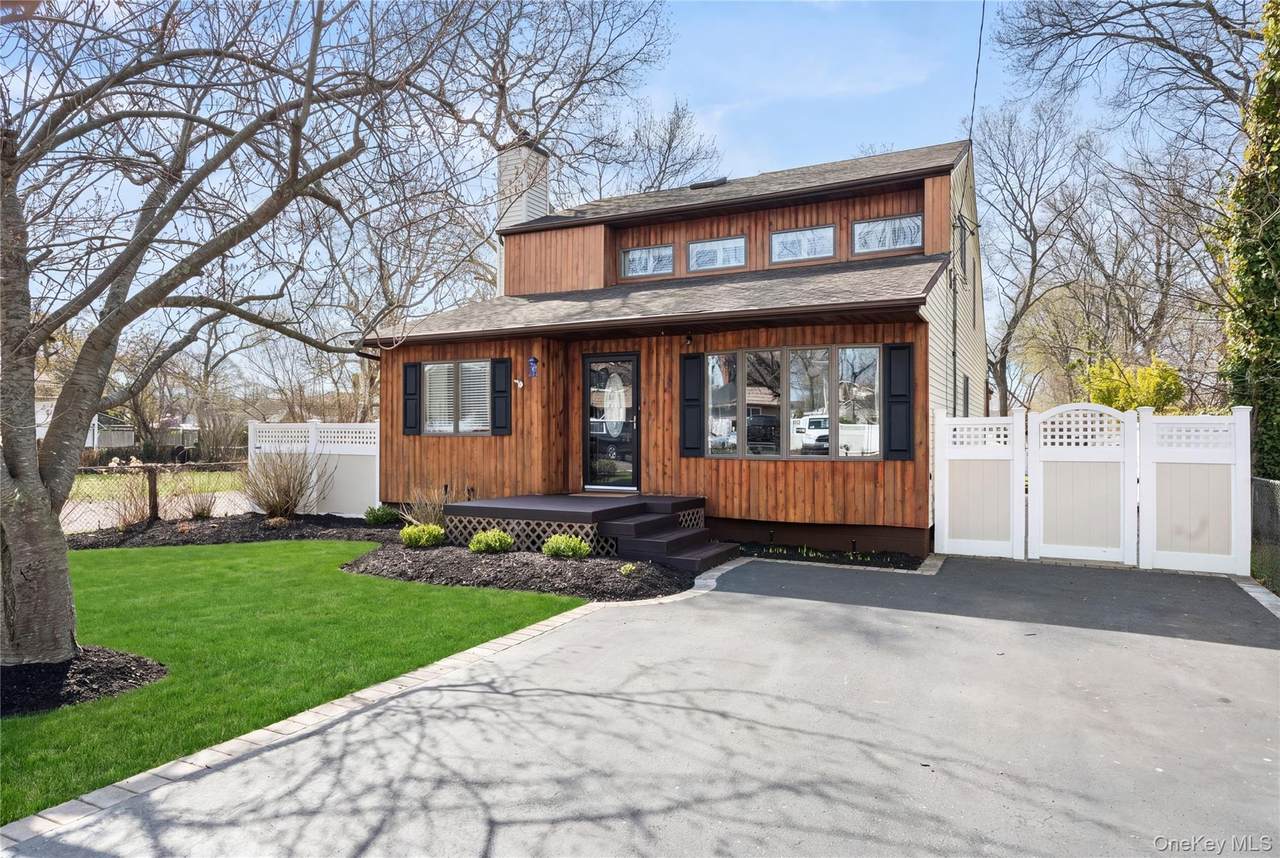 38 Aster Avenue - Photo 1