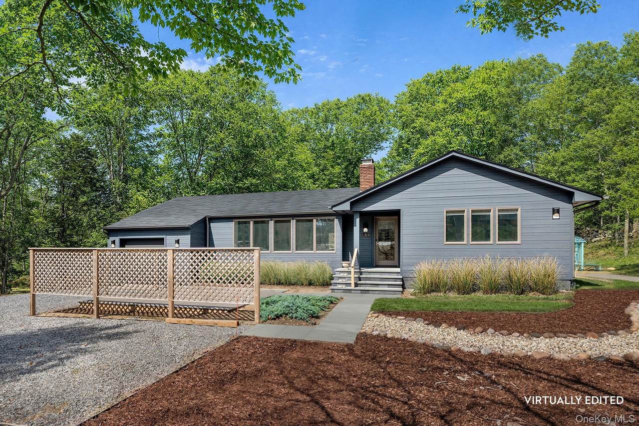 123 Windward - Photo 1