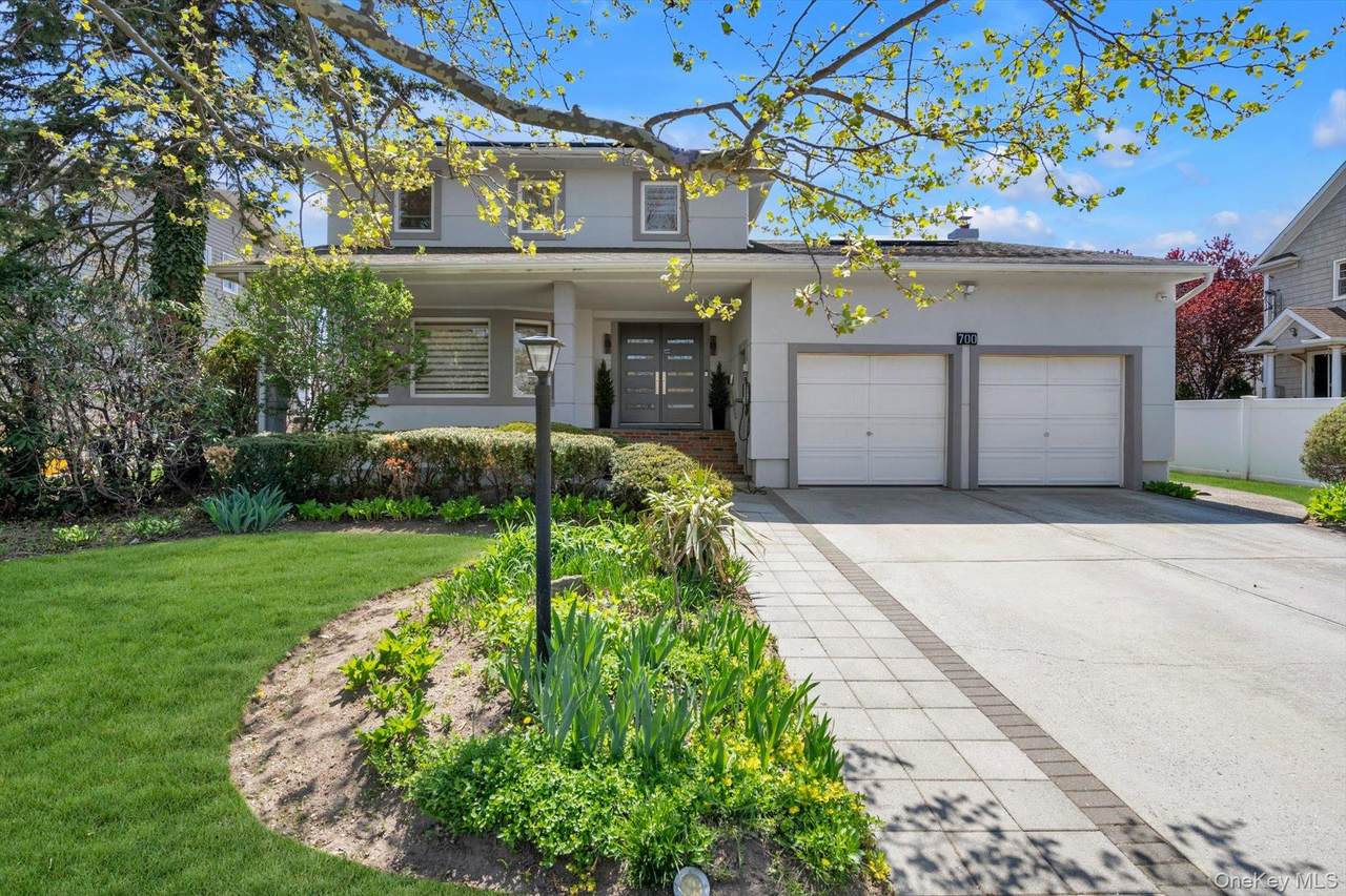 700 Sherwood Street - Photo 1