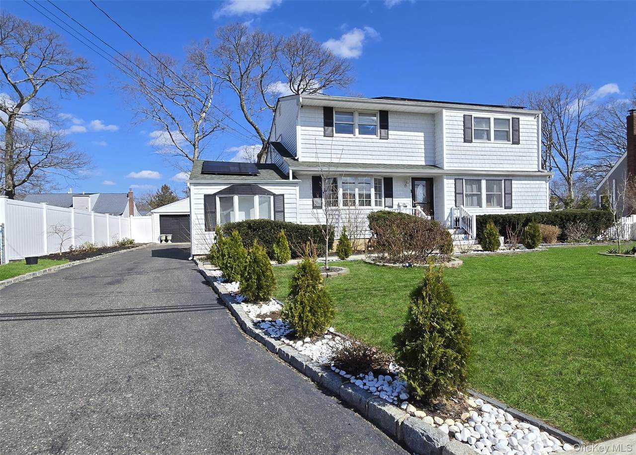 17 Gregory Drive - Photo 1