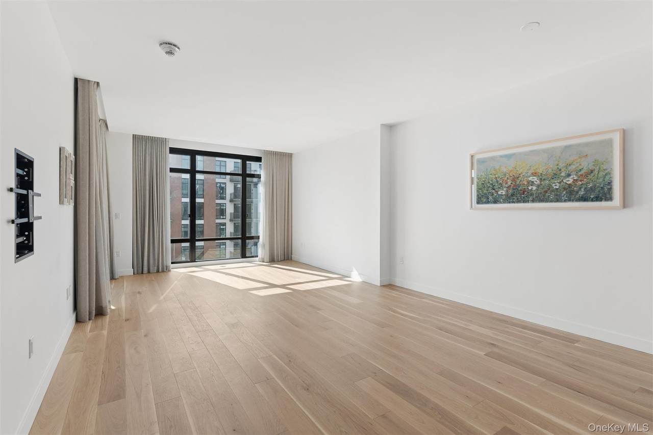 140 Boardwalk - Photo 1