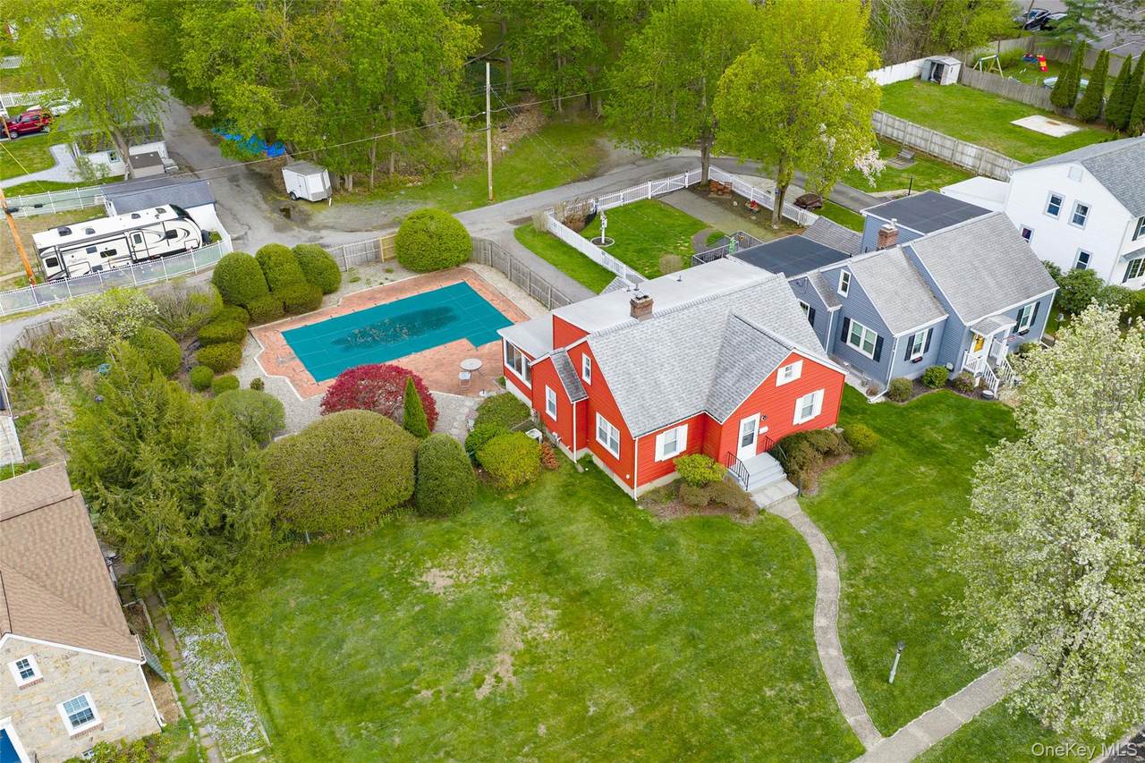 31 Kingston Avenue - Photo 1