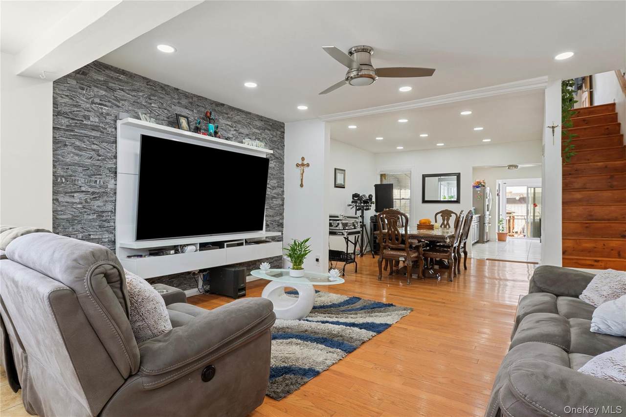 11518 147th Street - Photo 1